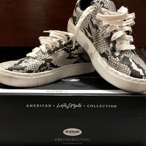 Dr.Scholl’s Sneakers, great condition!